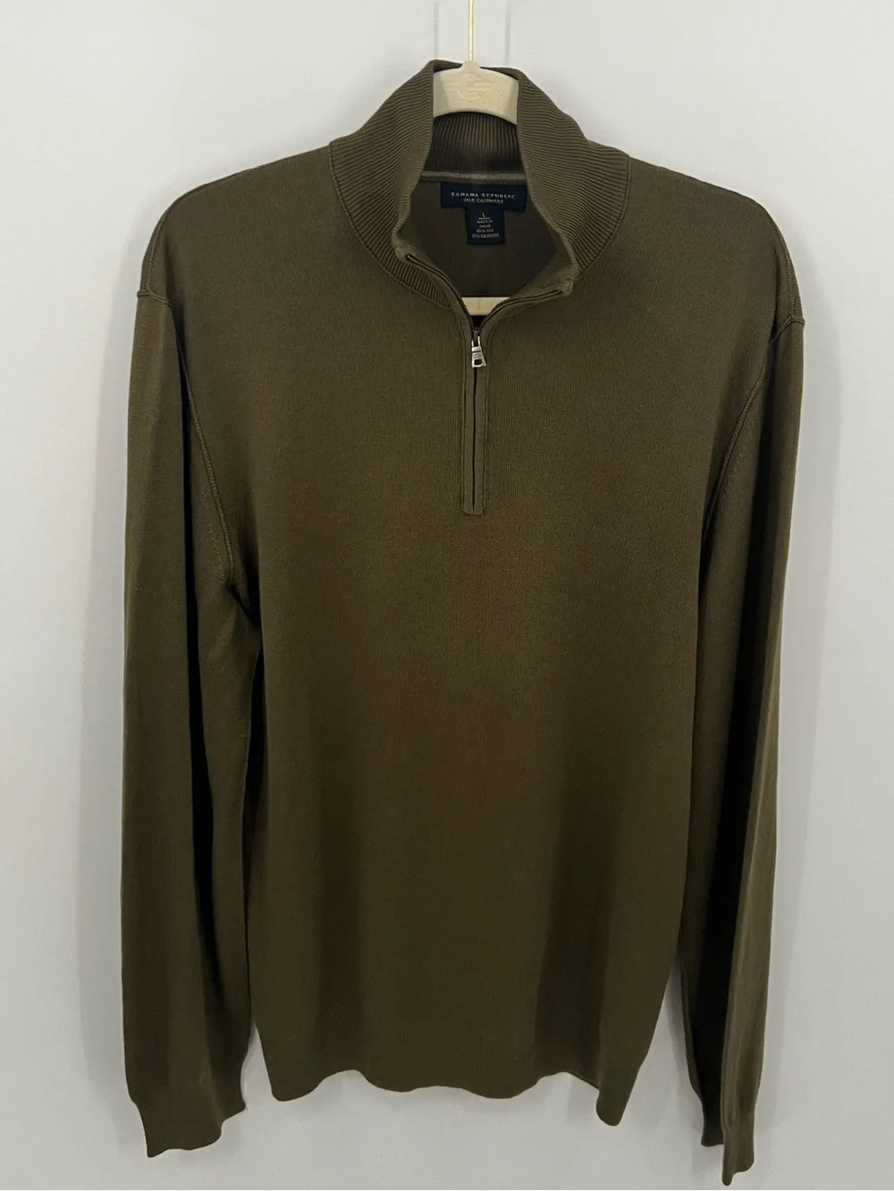 Banana Republic Men's Cashmere Silk Blend Olive Zip-Neck Sweater
